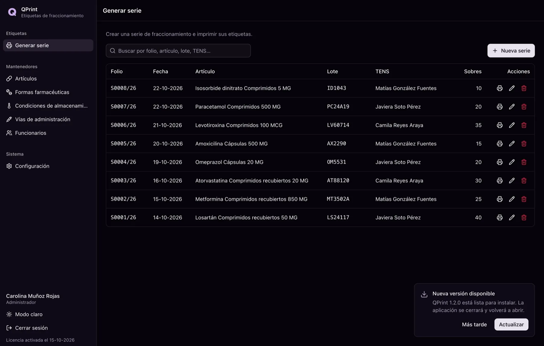 Pantalla principal del administrador: menú lateral completo y lista de series S0001/26 a S0008/26, con el aviso de nueva versión abajo a la derecha